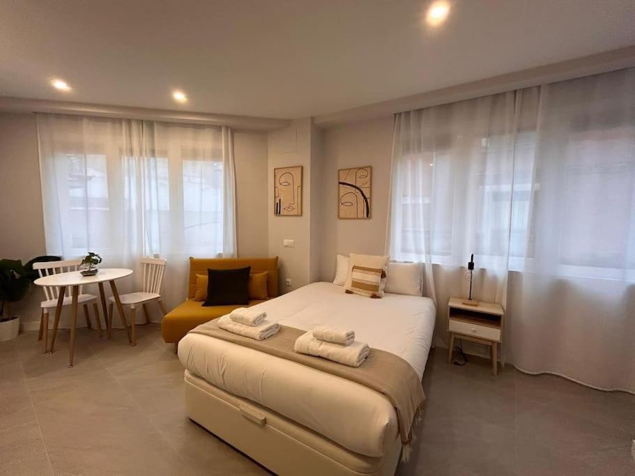 Cozy Studio In Tetuan - En 1/8 Madrid Extérieur photo