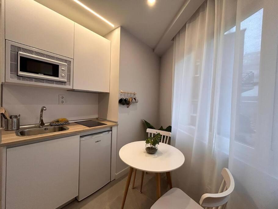 Cozy Studio In Tetuan - En 1/8 Madrid Extérieur photo