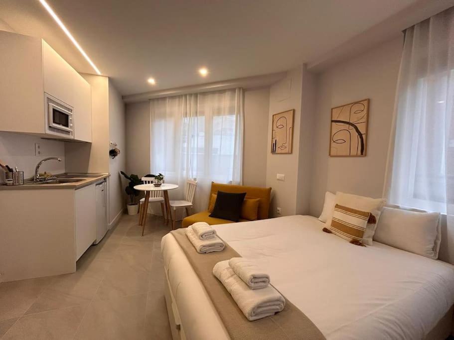 Cozy Studio In Tetuan - En 1/8 Madrid Extérieur photo